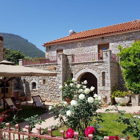 Villa Haus Kleopatra Leonídion Esterno foto