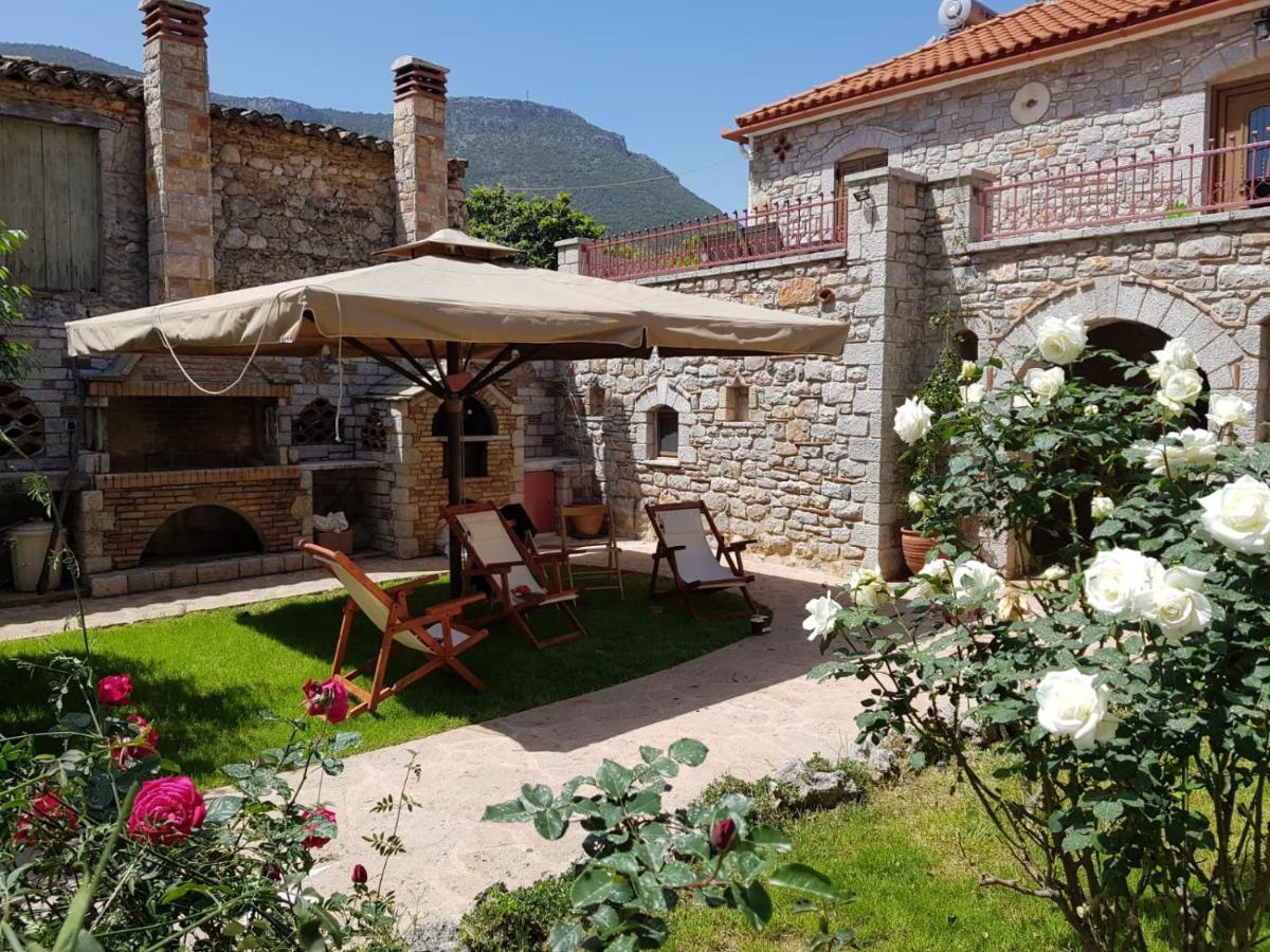 Villa Haus Kleopatra Leonídion Esterno foto